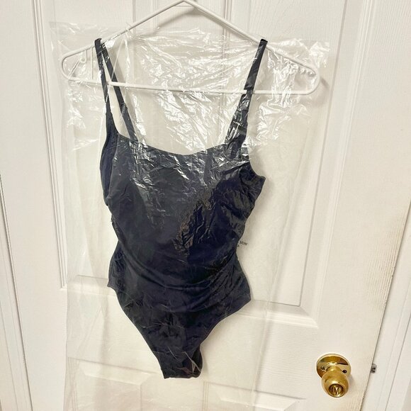 Sz 10 Anne Cole Women's Shirred Swimsuit - Picture 10 of 10